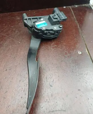 Opel Astra H Accelerator throttle pedal 6PV00811204 24427004 24427004zg