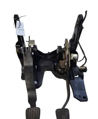 Opel Astra J Pedal assembly 