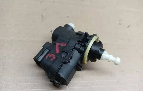 Ford Ecosport Headlight level adjustment motor 90016098
