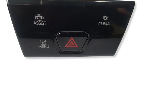 Volkswagen Golf VIII Hazard light switch 5H0925200T 105271750