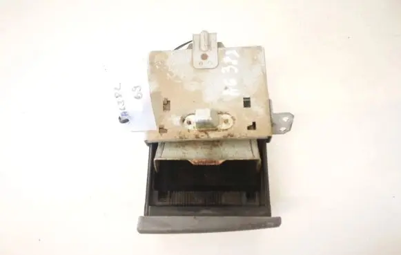 Toyota Avensis Verso Car ashtray 3741113050 374111-3050