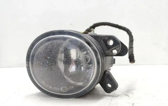 Mercedes-Benz B W245 Front fog light A2518200856 0305076002