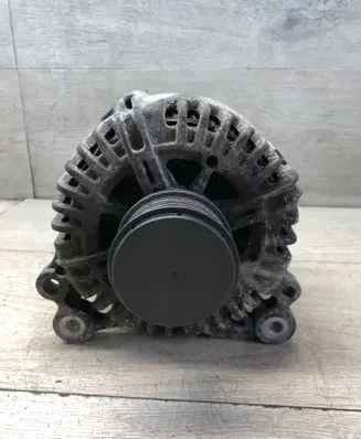 Audi A3 S3 8P Generator/alternator 06F903023C