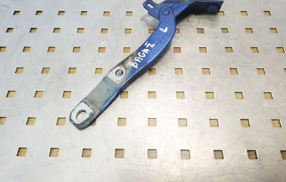 Honda FR-V Tailgate/trunk/boot hinge