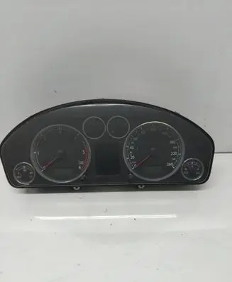 Speedometer (instrument cluster)