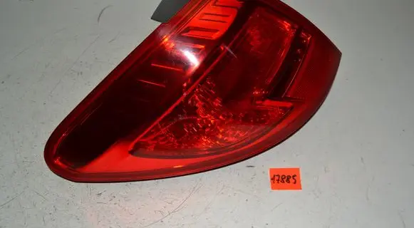 Opel Meriva B Rear/tail lights 13253627