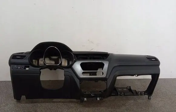 KIA Rio Dashboard