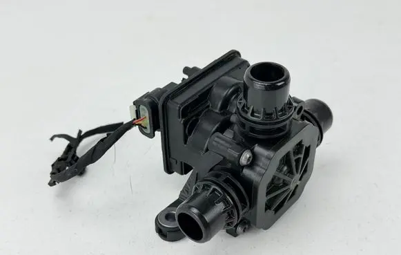 BMW i4 Water pump 13264012 508807