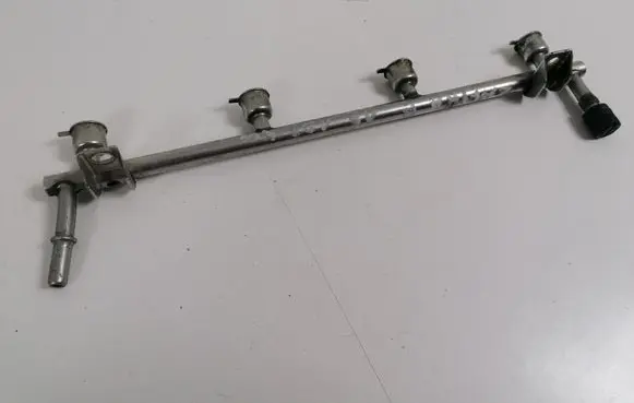 Opel Zafira B Fuel main line pipe