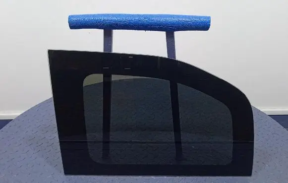 Peugeot Partner Rear side window 
