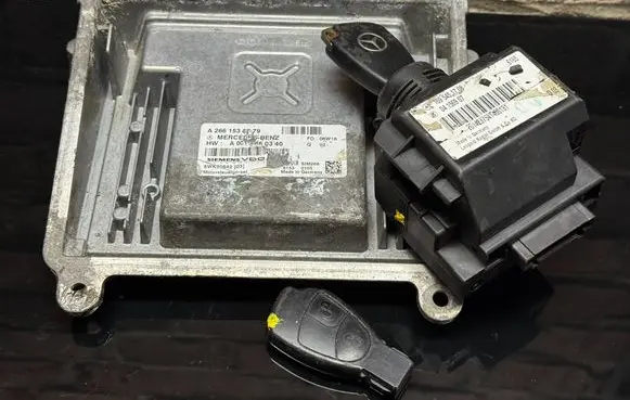Mercedes-Benz A W169 Engine control unit/module ECU A2661538779 5WK90942 A0011460340