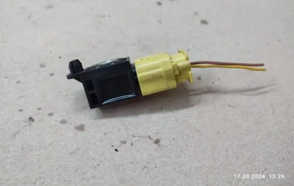 Nissan X-Trail T32 Airbag deployment crash/impact sensor 988303RA0A