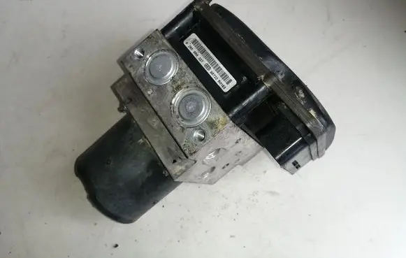 BMW 5 E60 E61 ABS Pump 0265960327 6783360 6783362