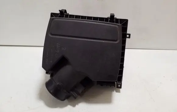 Ford Galaxy Air filter box DS739643KA