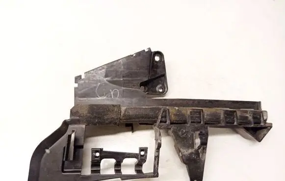 Ford Focus Rear bumper mounting bracket M51A266B30AD