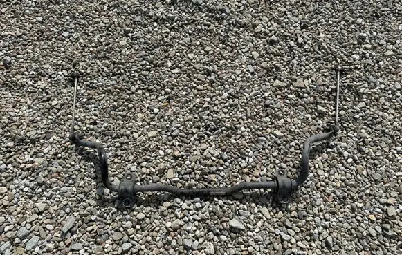 Ford Kuga II Front anti-roll bar/sway bar AV615482EB