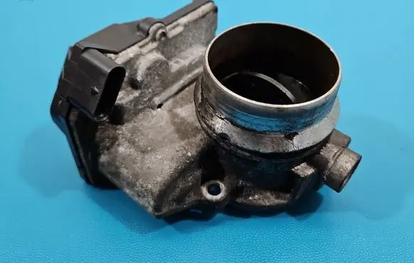 BMW X6 E71 Throttle body valve 7806231 IMPRK1543379