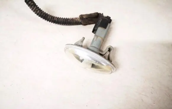 Peugeot 307 Front fender indicator light 9680057580