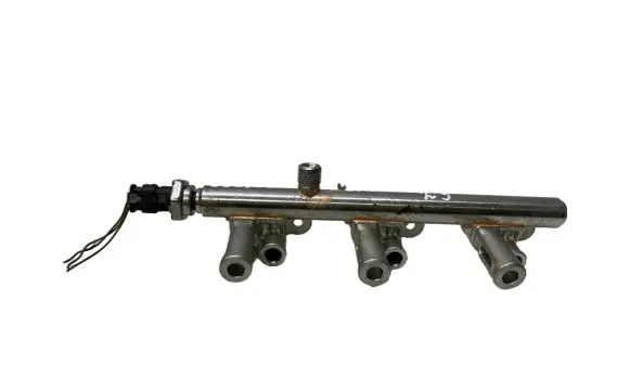 Opel Mokka B Fuel main line pipe 9811353880
