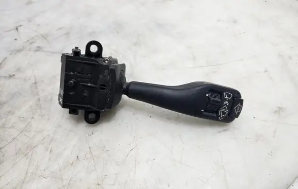 BMW X5 E53 Wiper control stalk 8375408