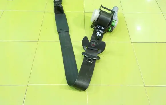 Hyundai ix20 Front seatbelt 888801P100EQ BEZPIECZENSTWA