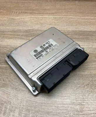 Volkswagen PASSAT B5 Engine control unit/module ECU 8D0906018R 0261206317