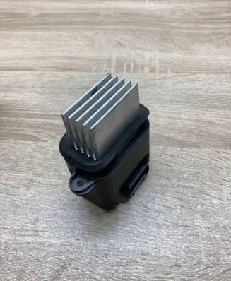 Nissan Navara D40 Heater blower motor/fan resistor VP5NEH19E624AA