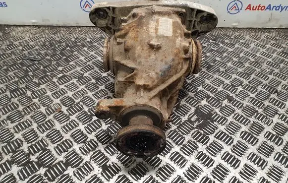 BMW 5 E39 Rear differential 8997080 1428497 33101428497