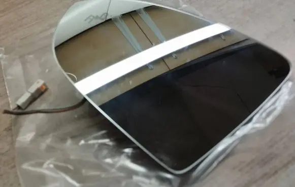 Volkswagen Golf Sportsvan Wing mirror glass 212834425
