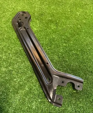 Skoda Octavia Mk4 Headlight/headlamp mounting bracket 5E3805932