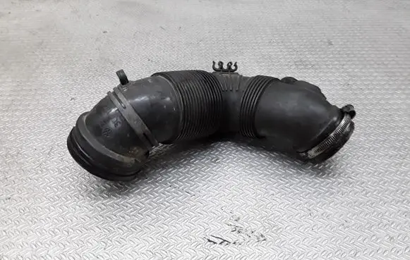 Skoda Yeti (5L) Air intake duct part 3C0129654
