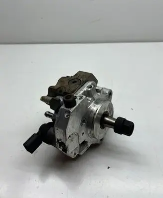 BMW 3 E90 E91 Fuel injection high pressure pump 0445010045 7788670