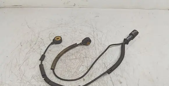 Volvo XC70 Detonation knock sensor 0261231142 9432570