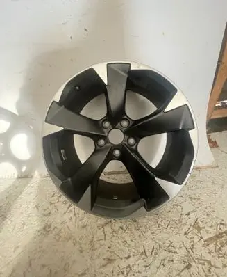 Seat Leon (5F) R18 alloy rim 