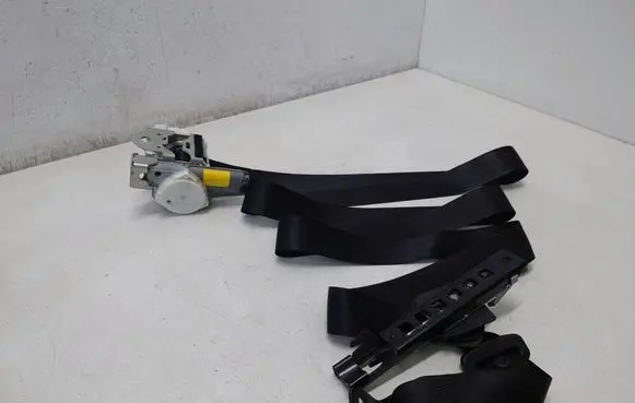 Mercedes-Benz E W212 Rear seatbelt A2128605985 A2128600188 2128605985