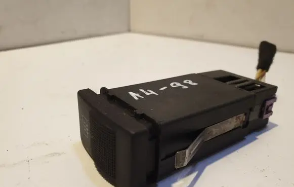 Windscreen/window heater switch