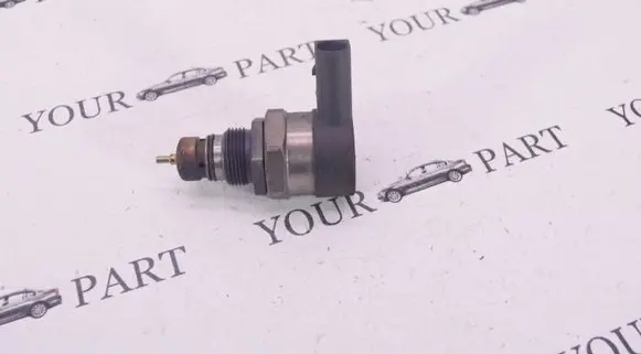 BMW 5 F10 F11 Fuel pressure regulator 0281002949