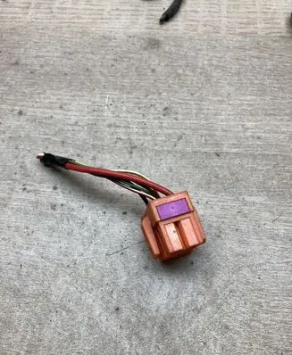 Volkswagen PASSAT B7 Plug wire 1J0937733