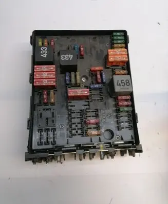 Volkswagen Touran I Fuse module 1A210105 1K0937800J