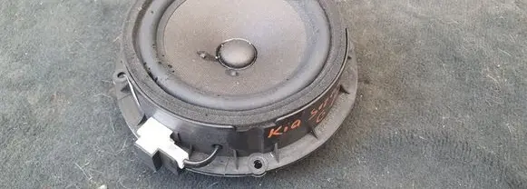KIA Sorento High frequency speaker in the rear doors 963302P801