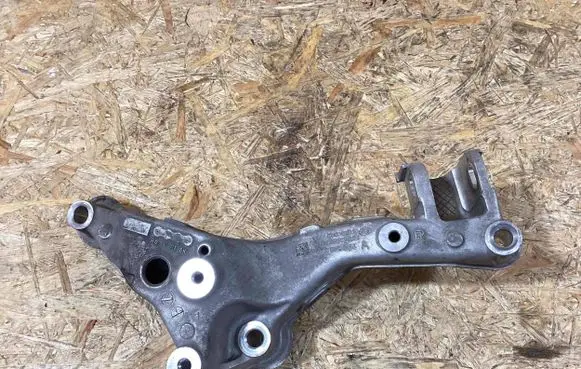 Porsche 992 Stub axle 992505064a