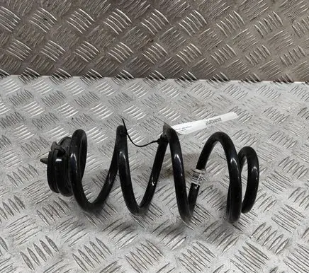 BMW 2 F44 Rear coil spring 6866771