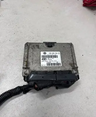 Volkswagen Polo IV 9N3 Engine control unit/module 036906034GS 6160115305 4MY363U4E