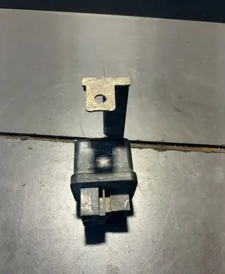 Nissan Terrano Glow plug pre-heat relay 25230G2400