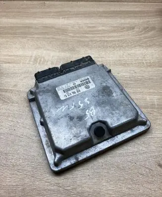 Volkswagen PASSAT B5 Engine control unit/module ECU 038906019BJ 0281010176