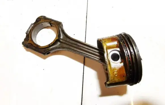 Chrysler Crossfire Piston with connecting rod