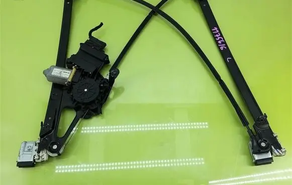 Volkswagen Sharan Front door window regulator with motor 106236100