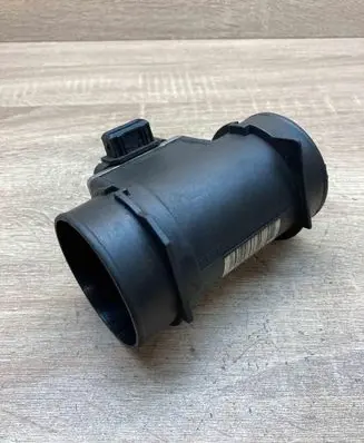 Opel Vectra B Mass air flow meter 90411957 5WK9150