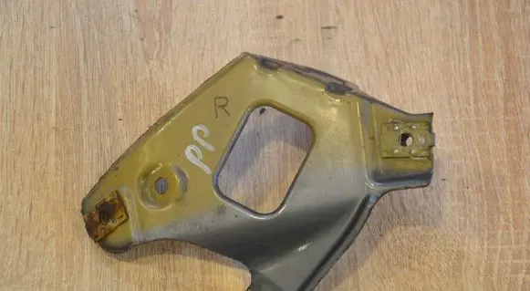 Chevrolet Orlando Fender mounting bracket