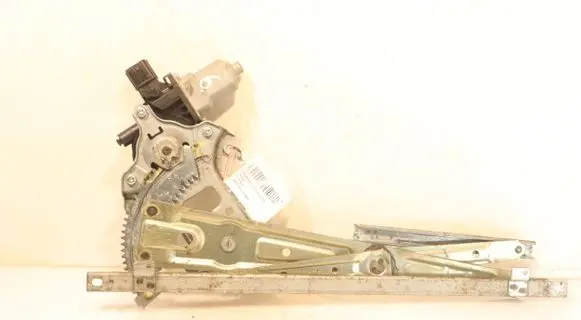 Mitsubishi Lancer X Front window lifting mechanism without motor